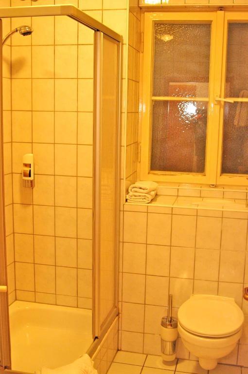 Gasthof Zum Kauzen オクゼンフルト 部屋 写真