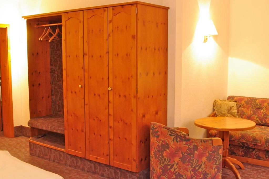 Gasthof Zum Kauzen オクゼンフルト 部屋 写真
